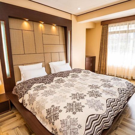 East Land Bed & Breakfast Shillong Esterno foto